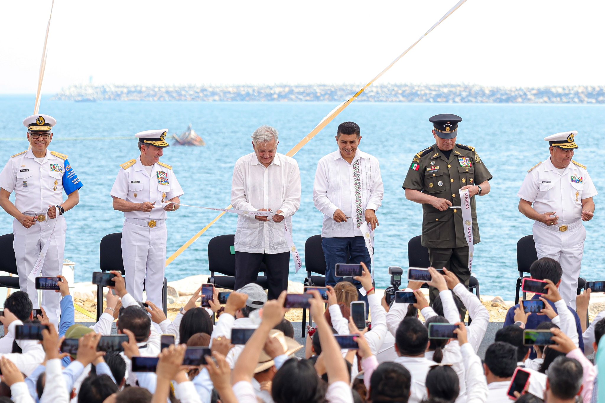 Inaugura AMLO Rompeolas En Puerto De Salina Cruz Global Industries