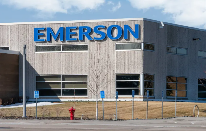Emerson fue reconocida por su compromiso público y voluntario con el valor social y las prácticas ambientales destacadas
